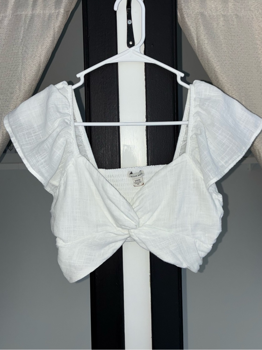 AE - Twist Front Linen Top
